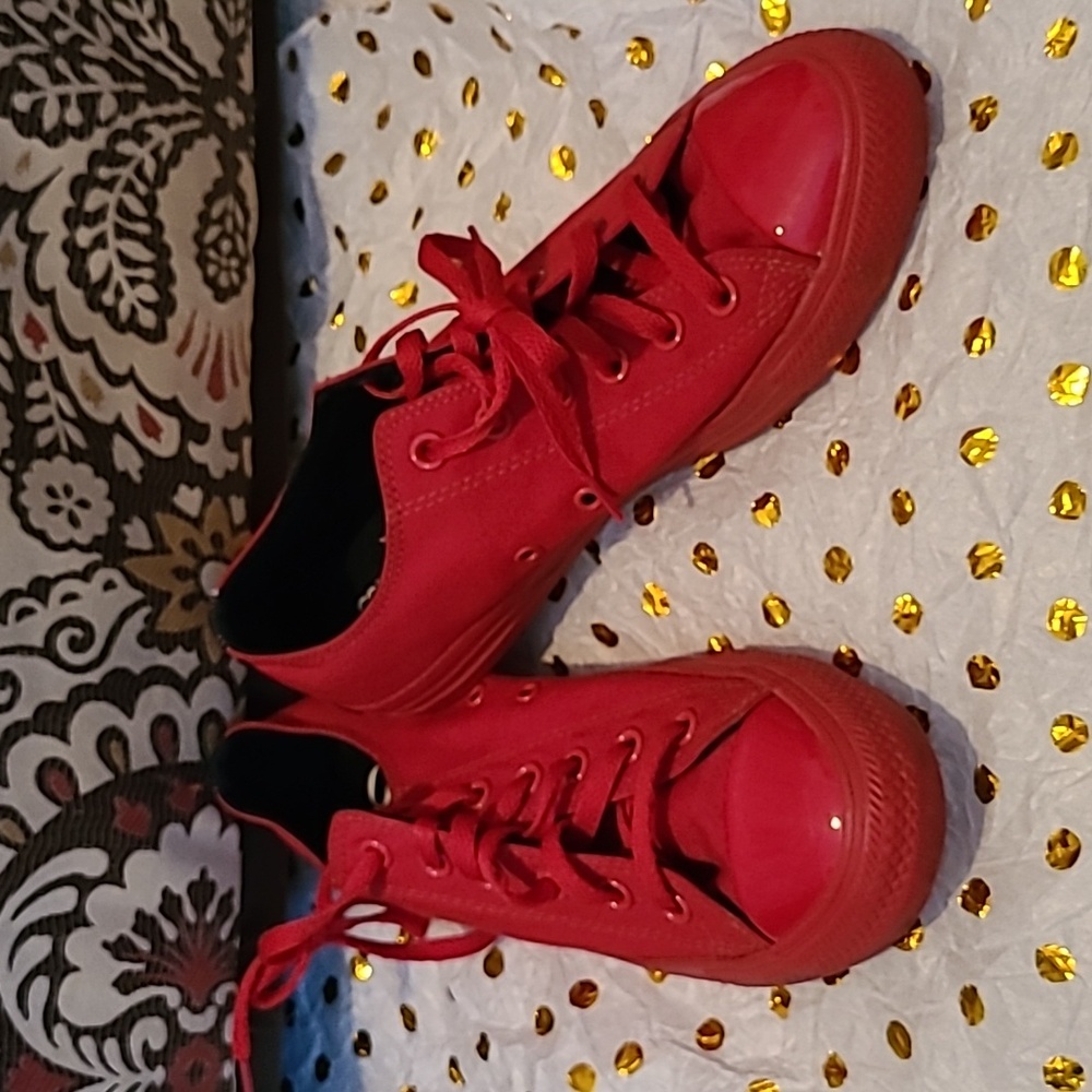 Converse Women's Red Sneakers